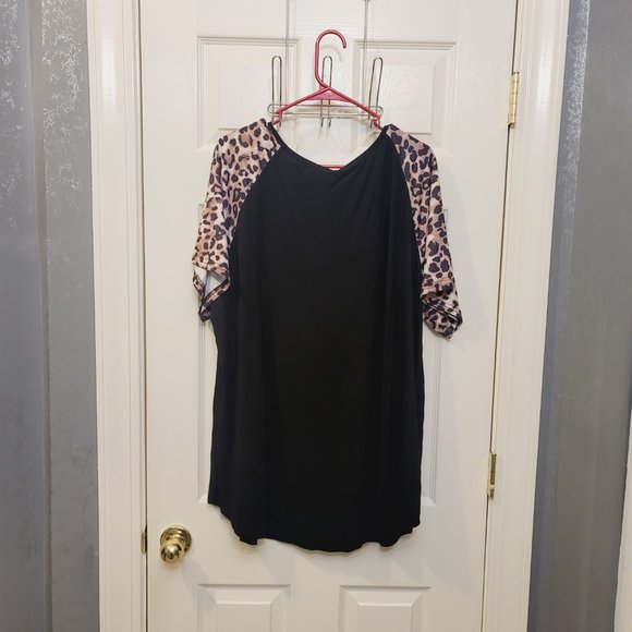 Ladies V Neck Top - Picture 2 of 2